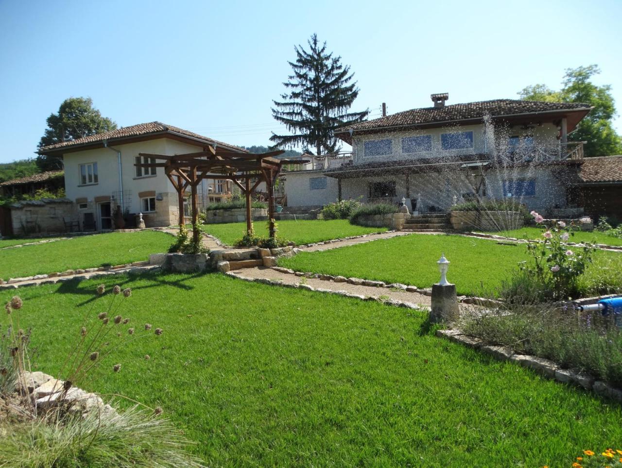 Guest House Biekorf Kostandenets Luaran gambar