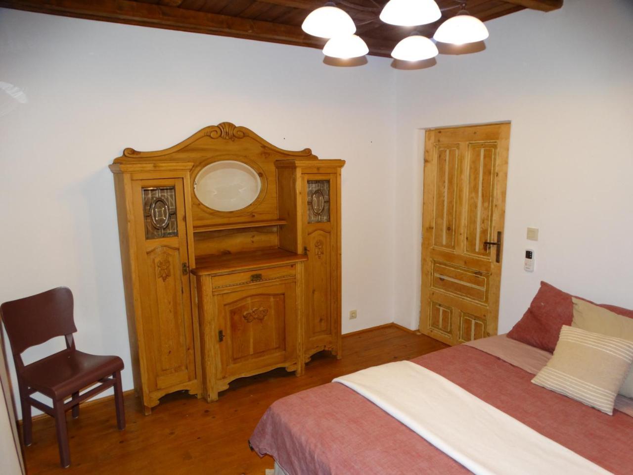 Guest House Biekorf Kostandenets Luaran gambar