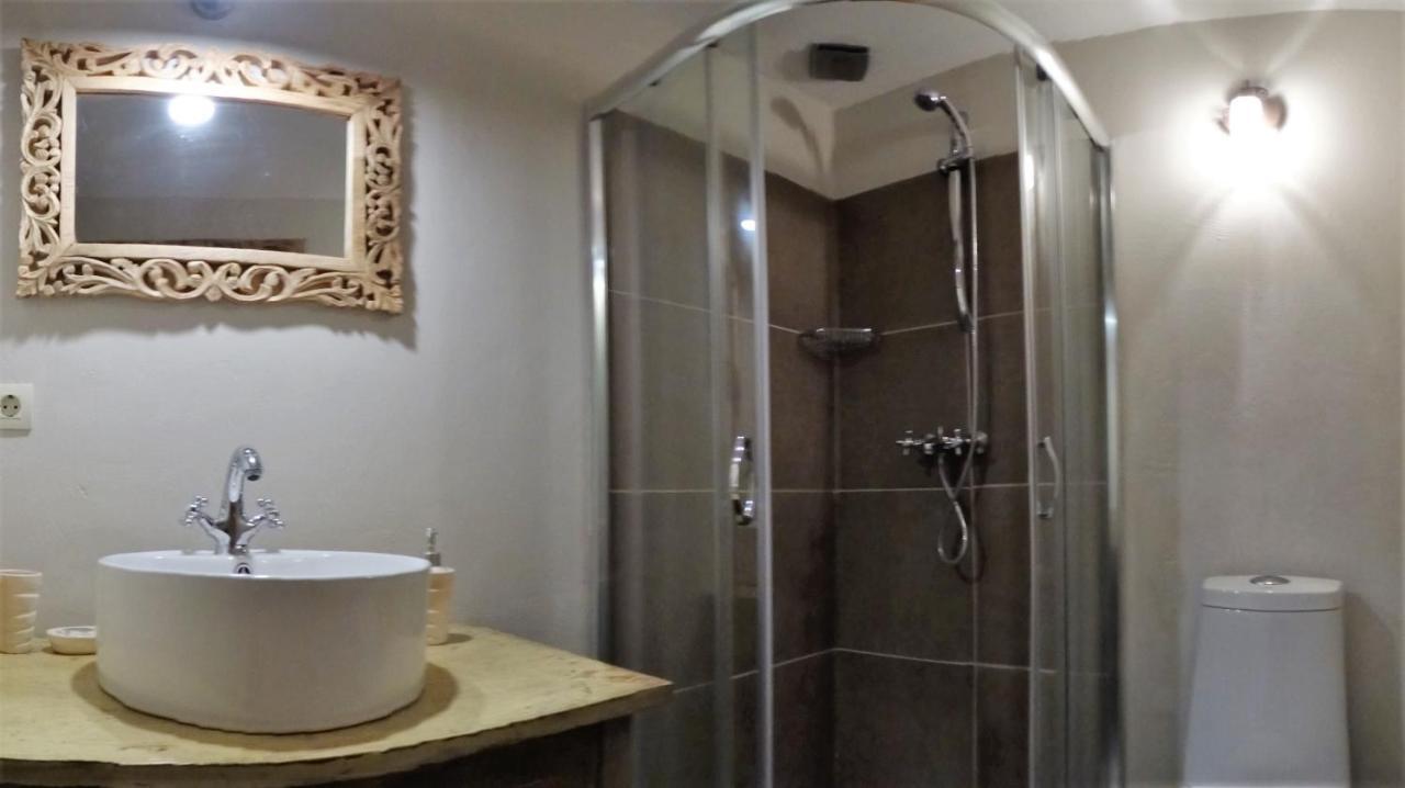 Guest House Biekorf Kostandenets Luaran gambar